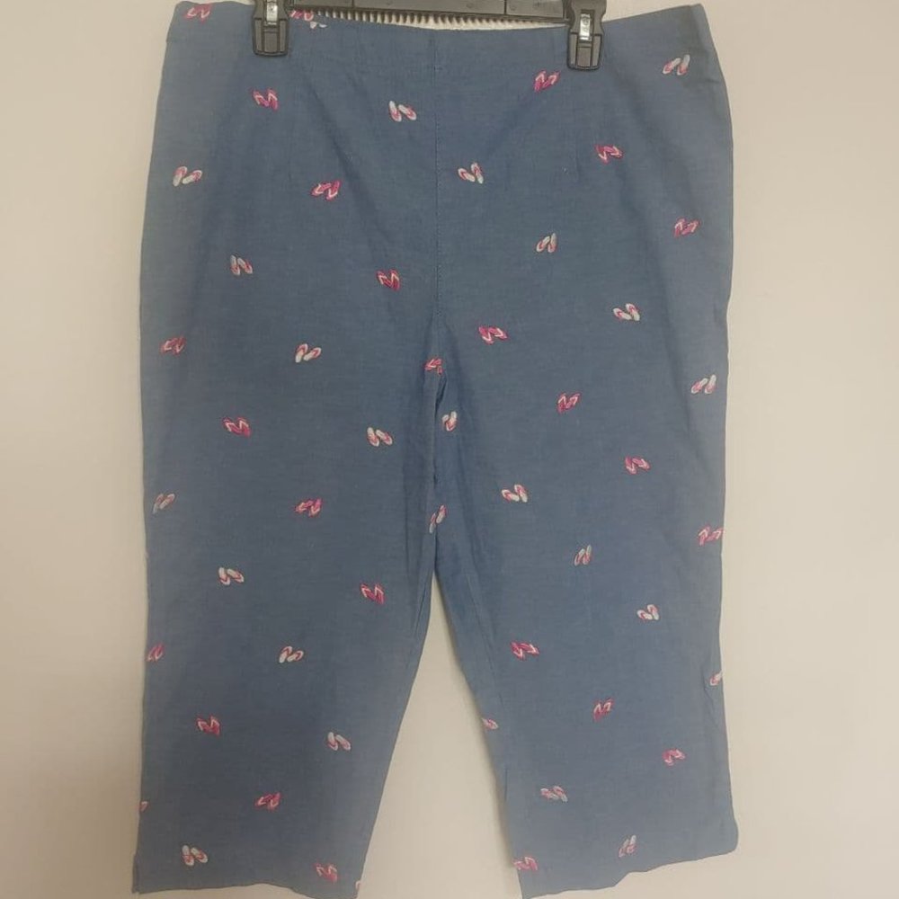White Stag New Blue Capris SZ: 16